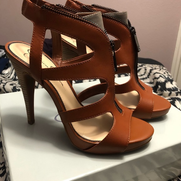 Jessica Simpson Heels - Picture 2 of 3